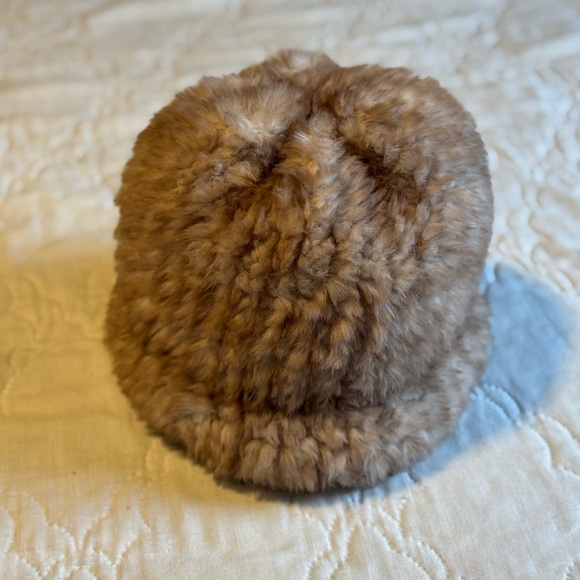 Faux Fur Hat Beanie one Size - Picture 3 of 4